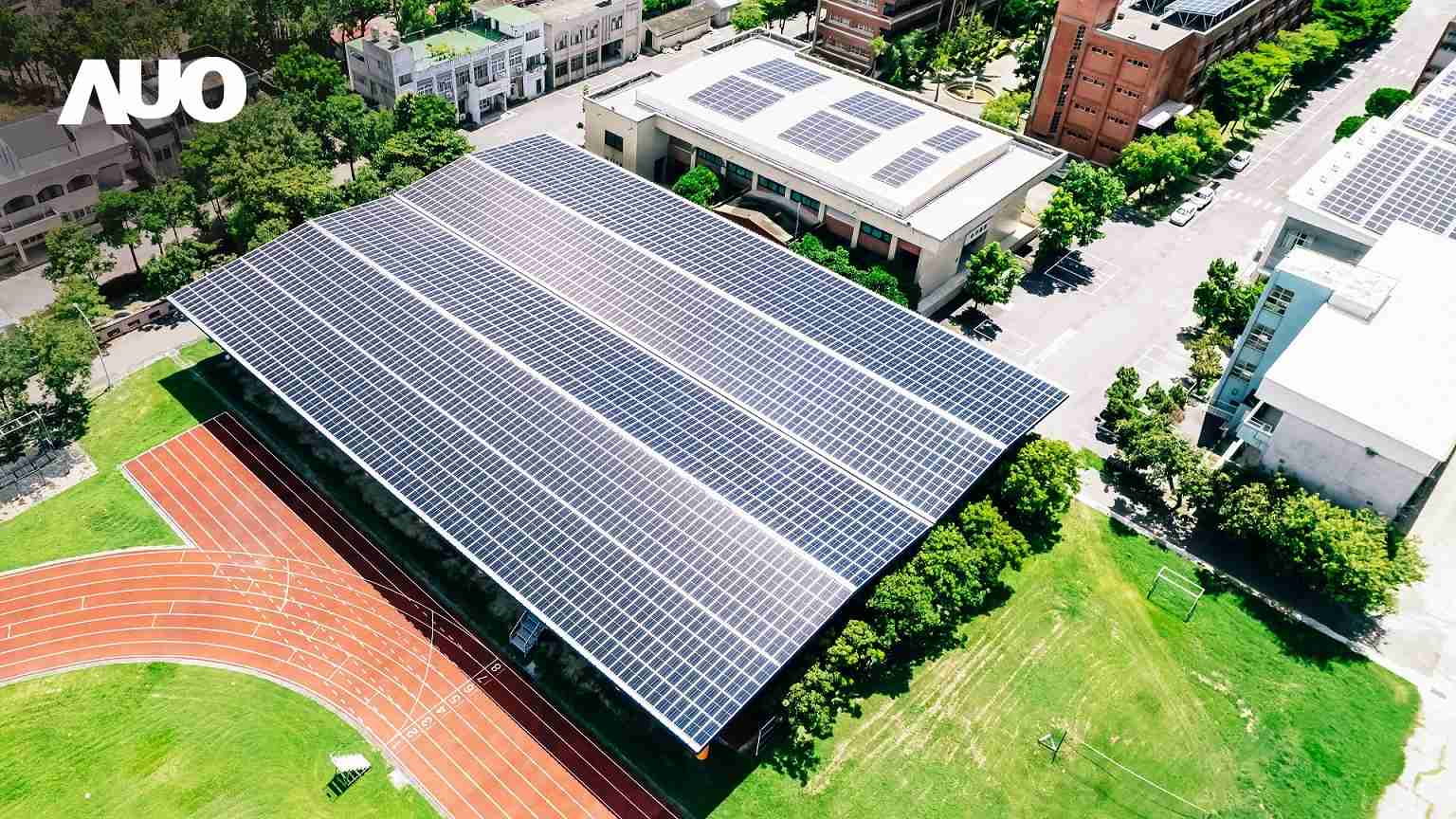 壹号平台SunSteel光电整合型浪板具备快速安装、、、轻量化优势，，可提升15%发电效能，，，通过国际IEC与台湾VPC认证安全、、、防漏、、、、耐候标准